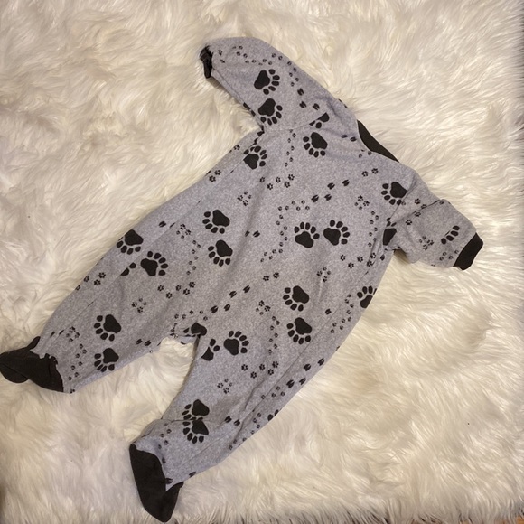 3/25$ Carters Fleece onesie footie pyjamas Size 6 mos Puppy Paw Print - Picture 4 of 4